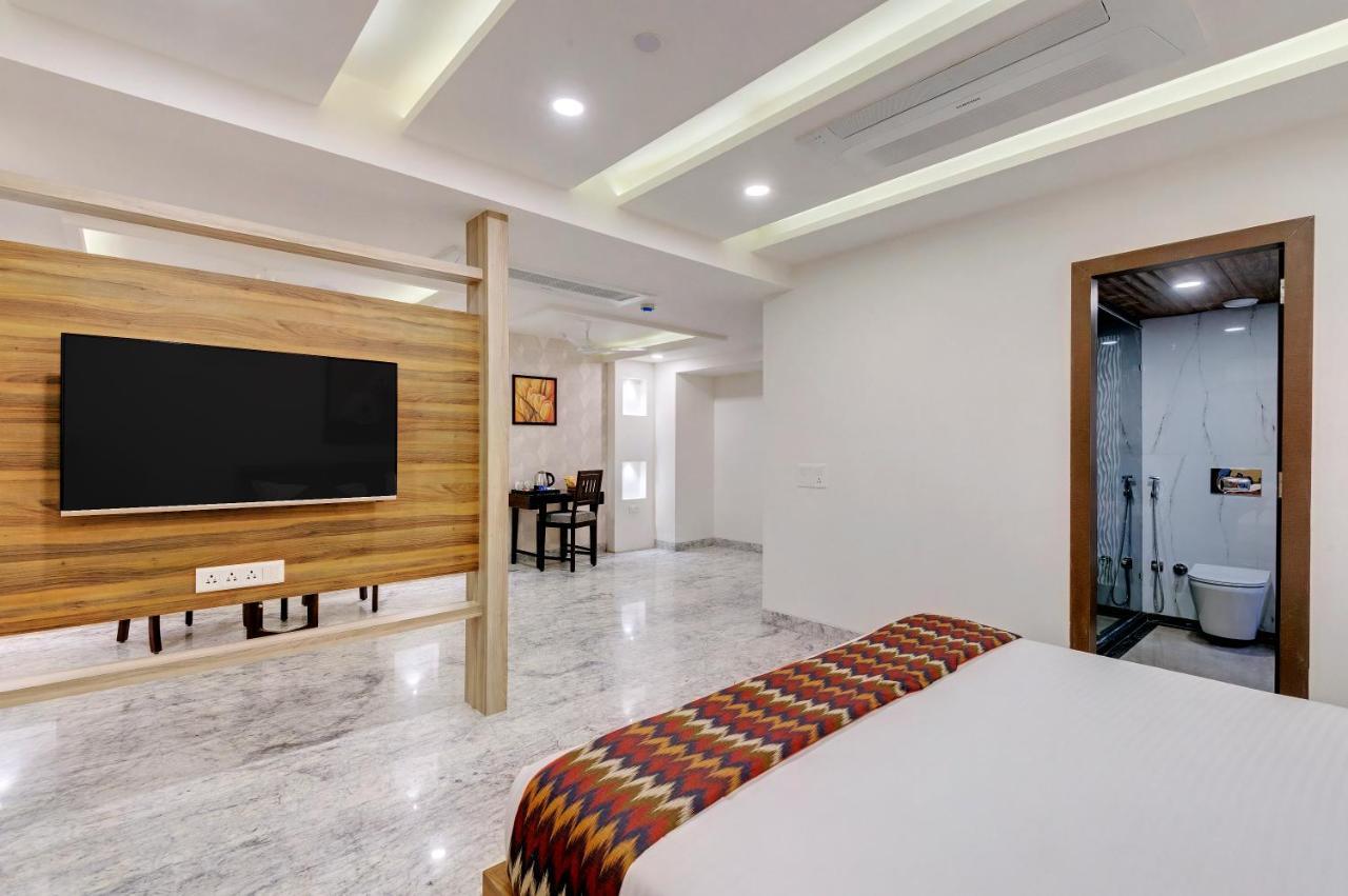 Click Collection Jaipur, Sindhi Camp Hotel Bagian luar foto