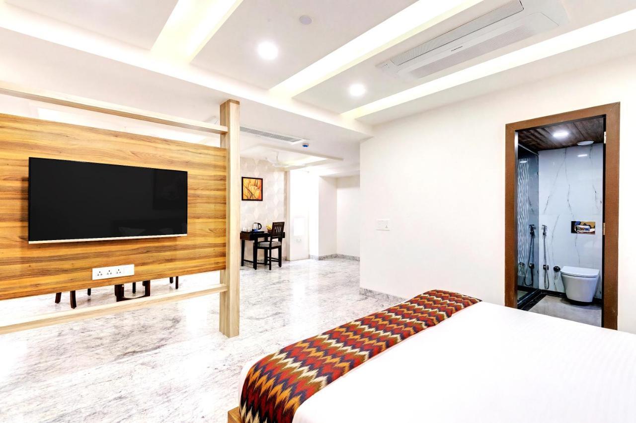Click Collection Jaipur, Sindhi Camp Hotel Bagian luar foto